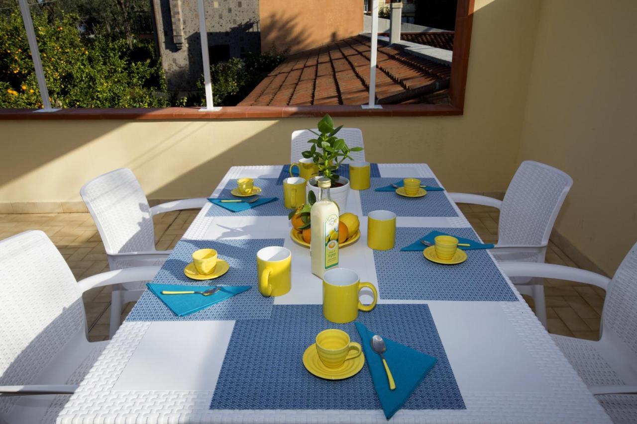 Relais Villa Chiara Free Parking Соренто Екстериор снимка